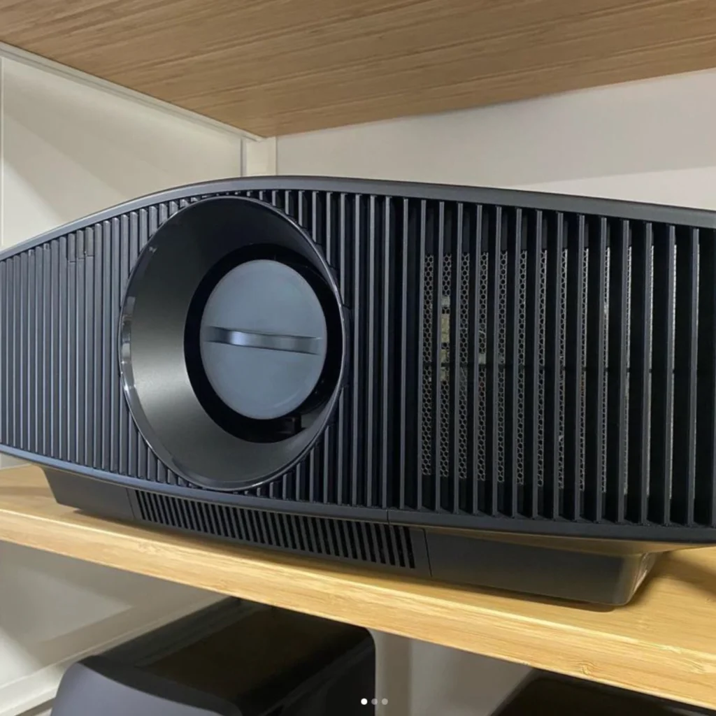 Sony – VPL-VW790ES
