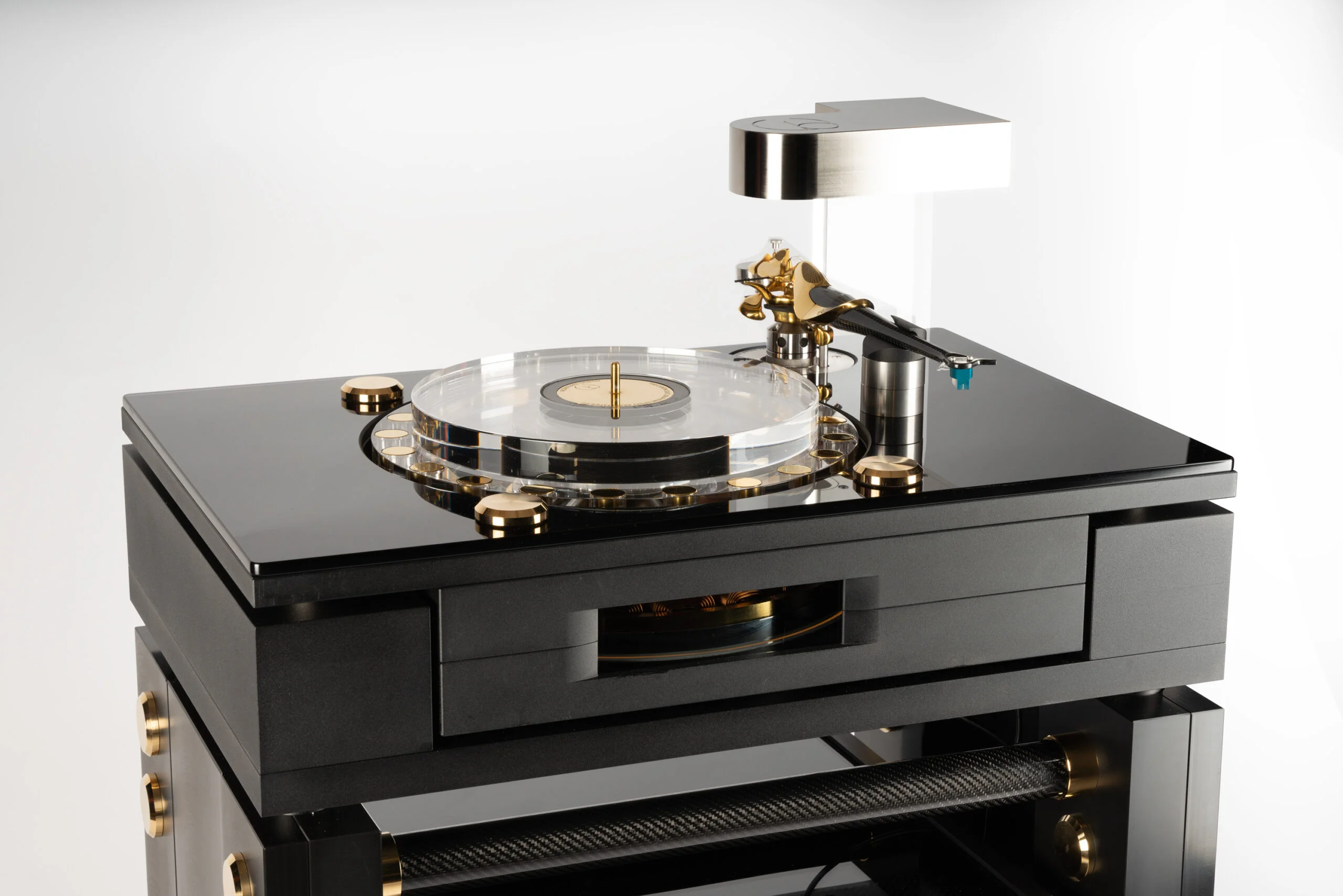 Zoom sur la platine GMT System par Wilson Benesch