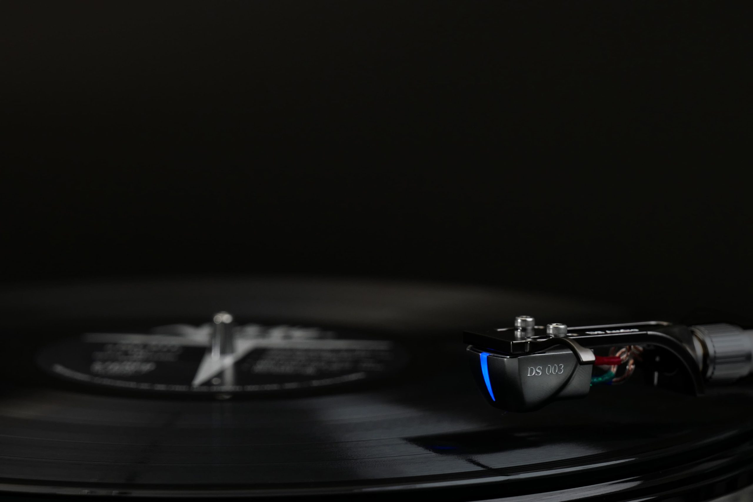 DS Audio DS-003 — cœur de gamme phono optique dual mono stylet line contact