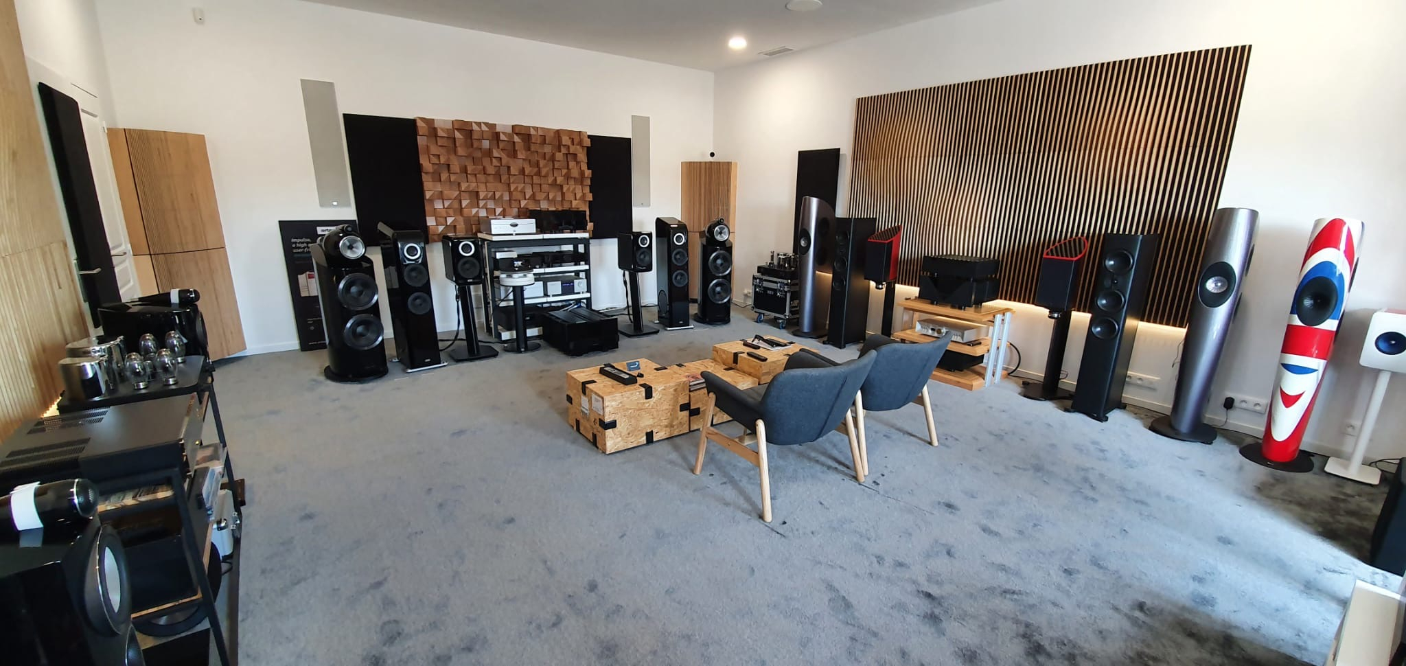 Artnovion — panneaux acoustiques en intérieur