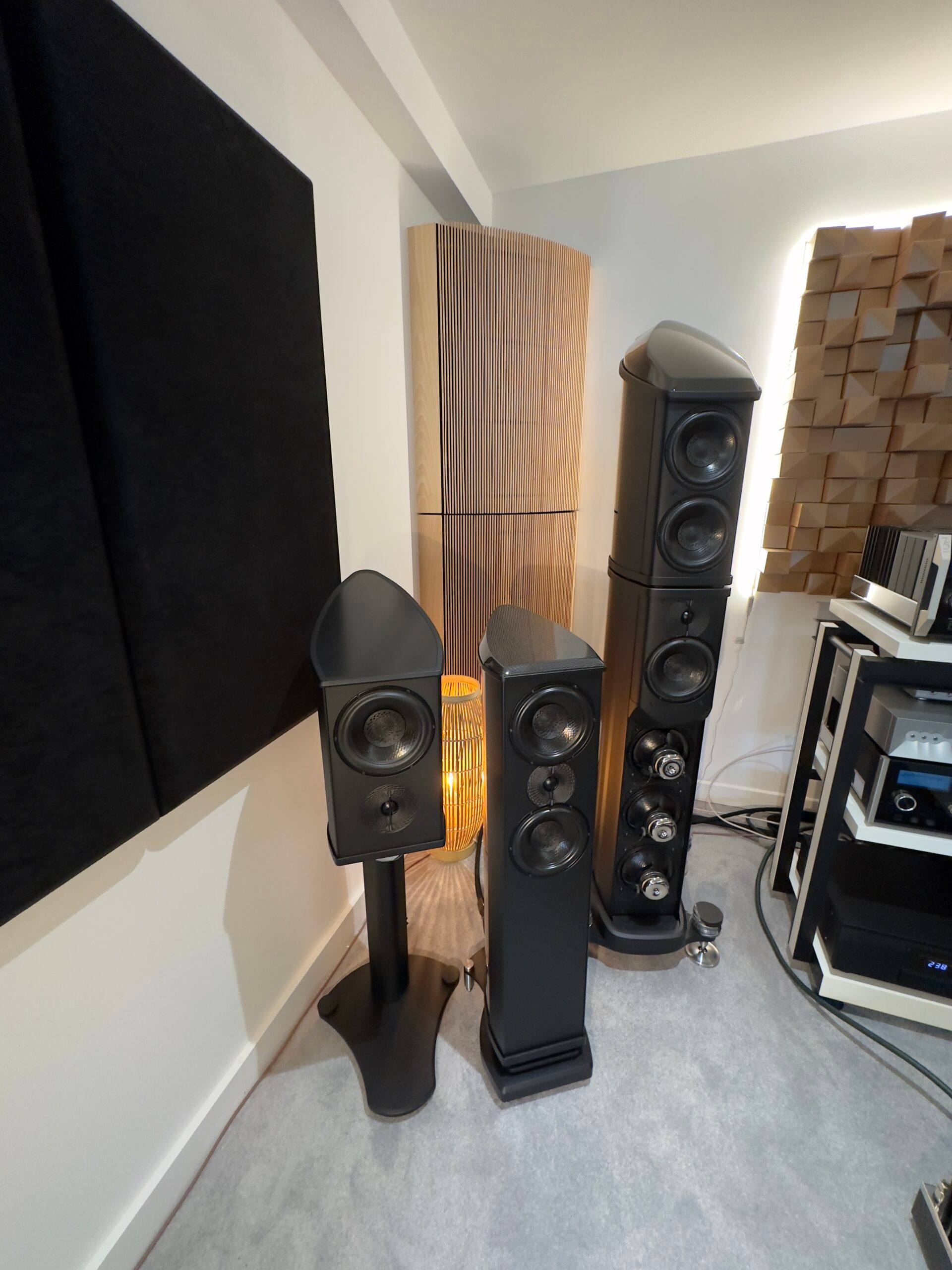 Artnovion — salle traitée par Design Audio