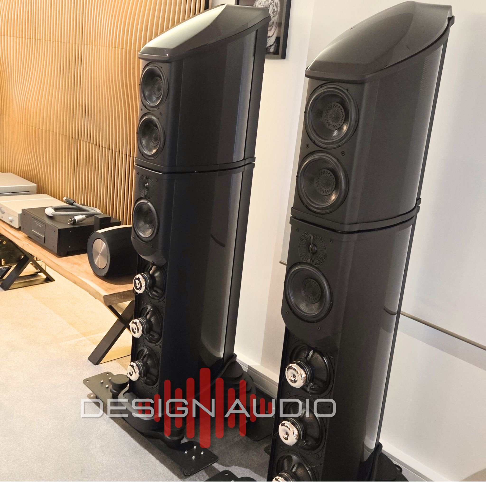 Wilson Benesch Omnium Premium Black