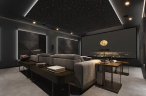 Home cinéma Artnovion ChromaX, plafond ciel étoilé et panneaux acoustiques à diffusion