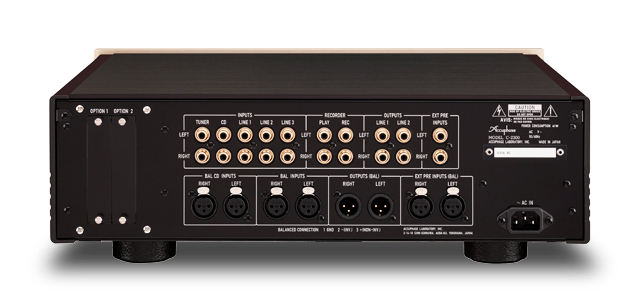 Accuphase C-2300 — face arrière