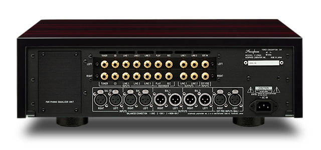 Accuphase C-2900 — face arrière