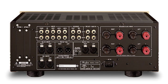 Accuphase E-4000 — face arrière