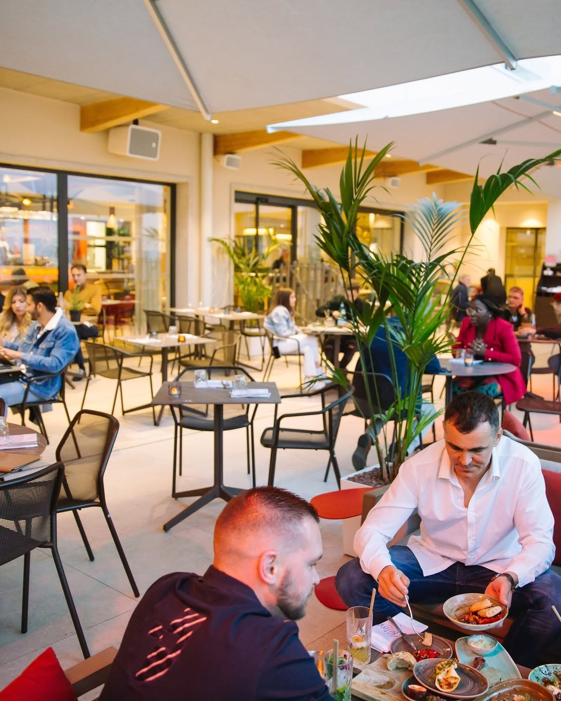 Void Cyclone 55 + Bass — terrasse du Mercure Avignon (Design Audio)