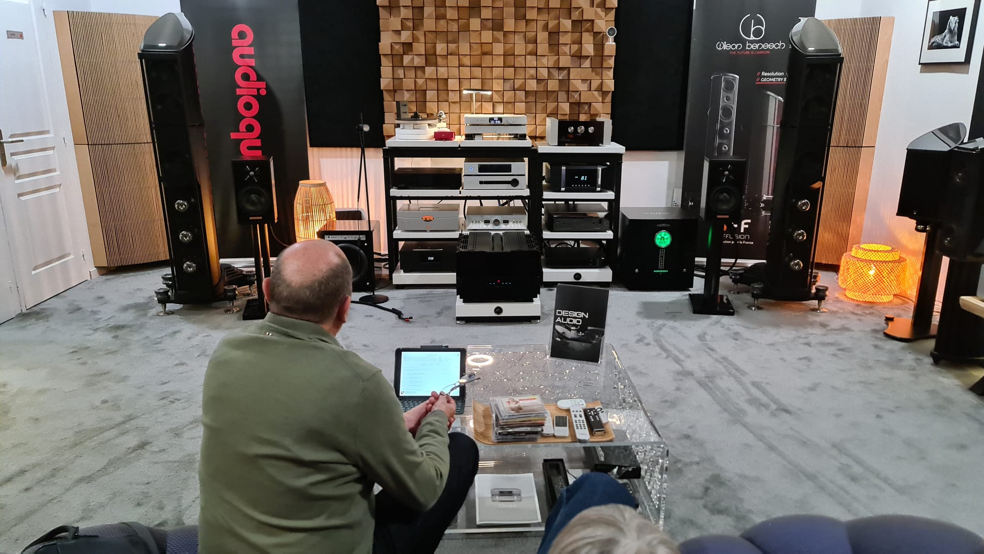 Séance d'écoute Magico A1 au showroom Design Audio